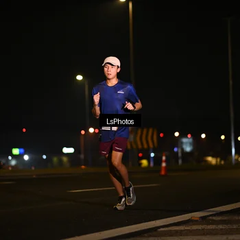 Runner Photo 7560540