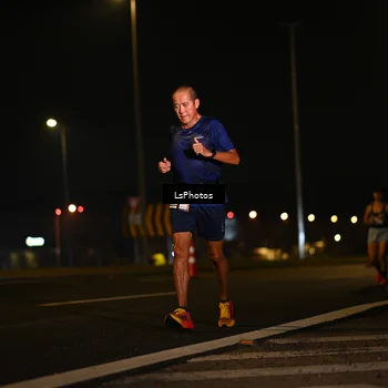 Runner Photo 7560573
