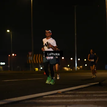 Runner Photo 7560576