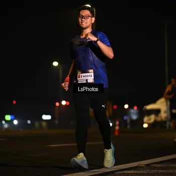 Runner Photo 7560592