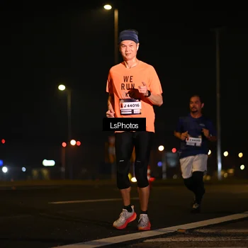Runner Photo 7560596