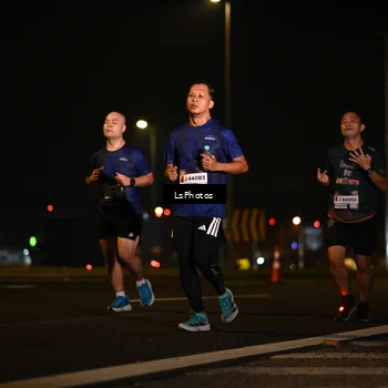 Runner Photo 7560625