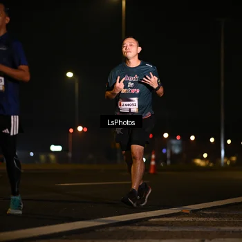 Runner Photo 7560628