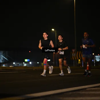 Runner Photo 7560653