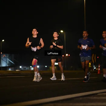 Runner Photo 7560654