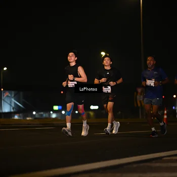 Runner Photo 7560664