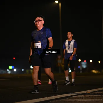 Runner Photo 7560692