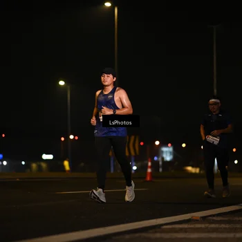 Runner Photo 7560713