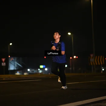 Runner Photo 7560733