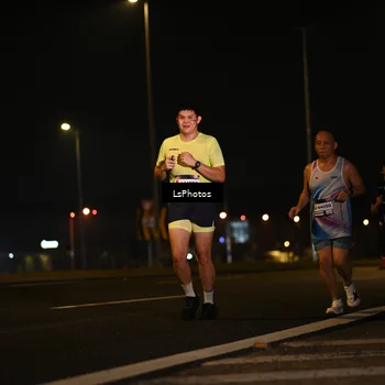 Runner Photo 7560740