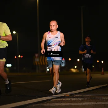 Runner Photo 7560746