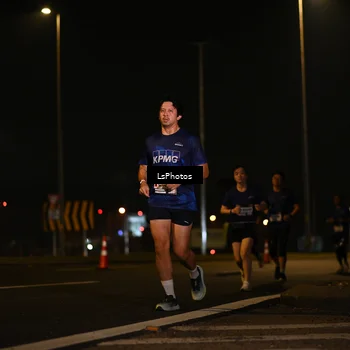 Runner Photo 7560755