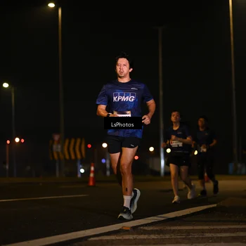 Runner Photo 7560758