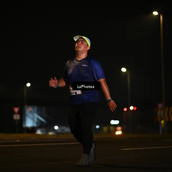 Runner Photo 7560800