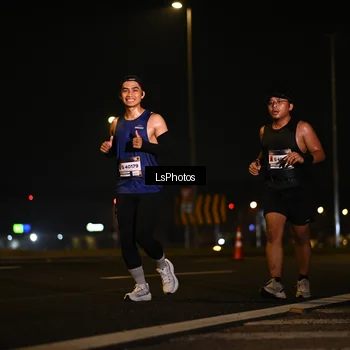 Runner Photo 7560820