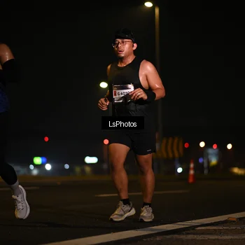 Runner Photo 7560823