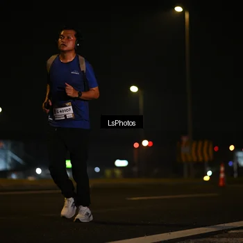 Runner Photo 7560830