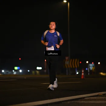 Runner Photo 7560835