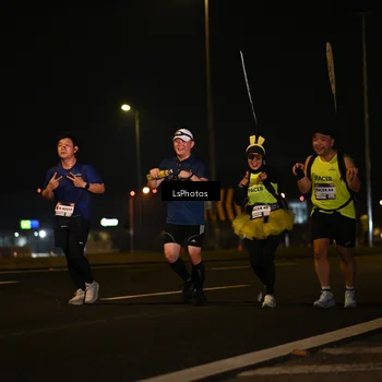 Runner Photo 7560858