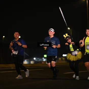 Runner Photo 7560862