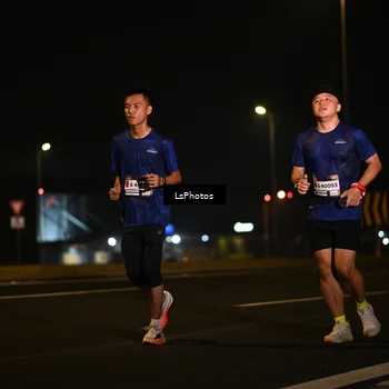 Runner Photo 7560877