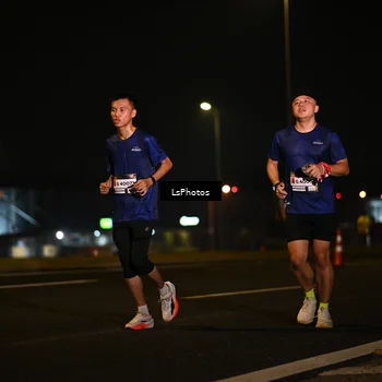 Runner Photo 7560884