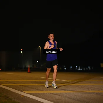 Runner Photo 7560932
