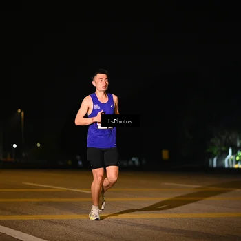 Runner Photo 7560933