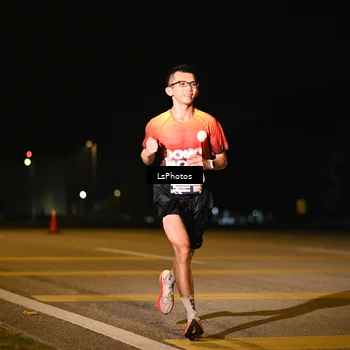 Runner Photo 7560934