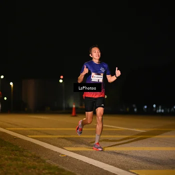 Runner Photo 7560935