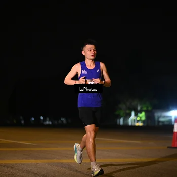 Runner Photo 7560936