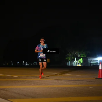 Runner Photo 7560952