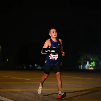 Runner Photo 7561000