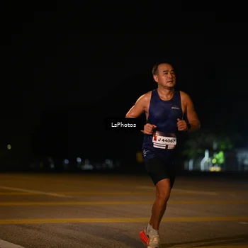 Runner Photo 7561006