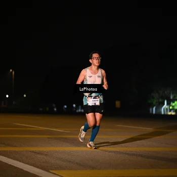 Runner Photo 7561012