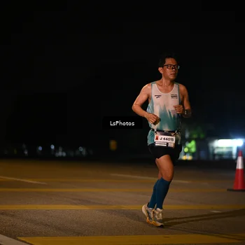Runner Photo 7561013