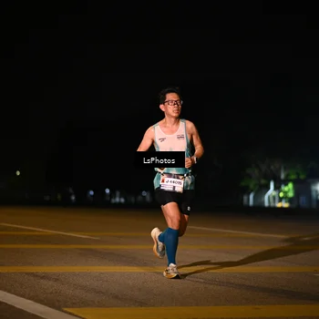 Runner Photo 7561014