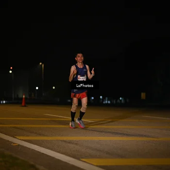 Runner Photo 7561028
