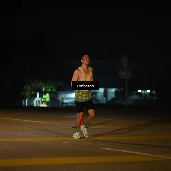 Runner Photo 7561049