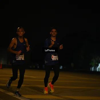 Runner Photo 7561079
