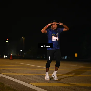 Runner Photo 7561132