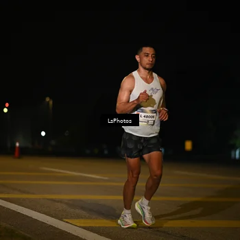 Runner Photo 7561293