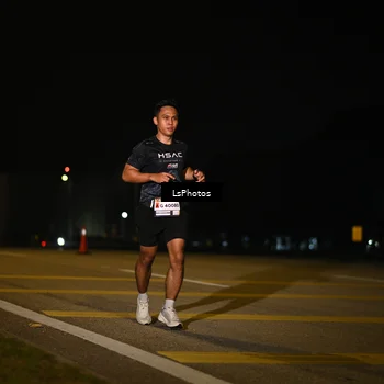 Runner Photo 7561416