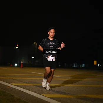 Runner Photo 7561417