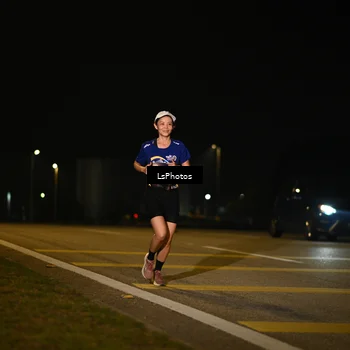 Runner Photo 7561437