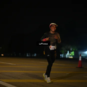 Runner Photo 7561457