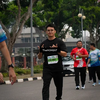 Runner Photo 7561630
