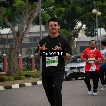 Runner Photo 7561631