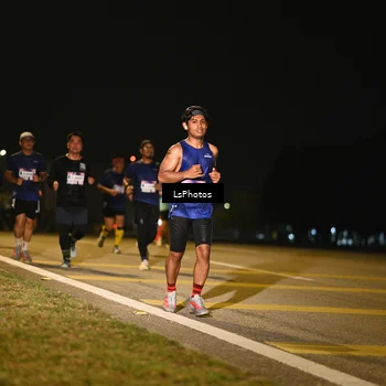 Runner Photo 7561712