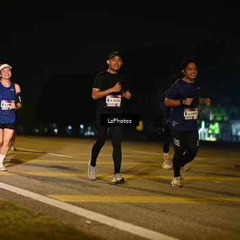 Runner Photo 7561714